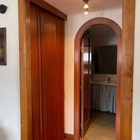 Charming House Near The Sea In بيت للعطل كولونغا